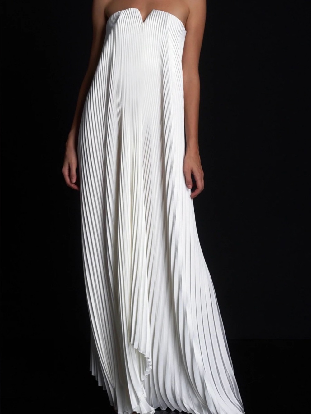 L'IDÉE Black Tie Strapless Pleated Maxi Gown - Picture 3 of 9